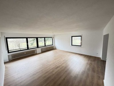 Lichtdurchflutete 3,5 Zimmer, 105m² Wohnung in Gomaringen