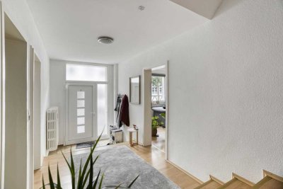 Charmante Wohnung in ruhiger Altstadtlage – Großzügiges Wohnen mit Hofterrasse
