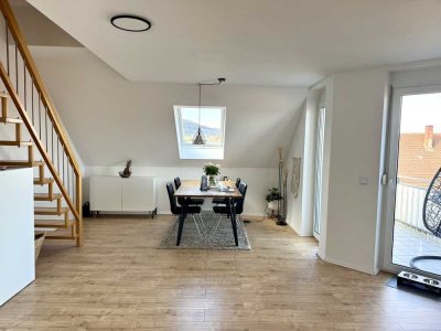 Lichtdurchflutete Maisonette Wohnung - 2 Zimmer + voll ausgebauter Dachboden