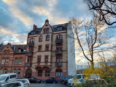Stilvolle Möblierte 2-Zimmer-Wohnung Am Schlosspark