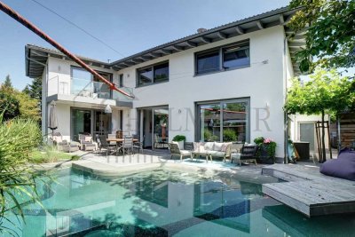 VERKAUF: Traumhaus in ruhiger Lage – Pool, Sauna & Whirlpool inklusive!