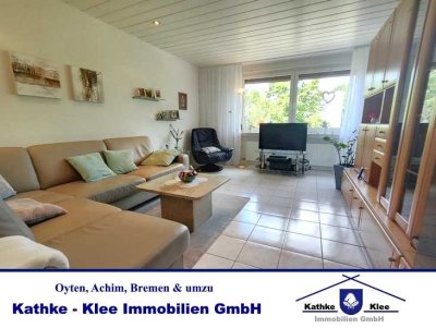 Vermieten oder einziehen: Von Grünanlagen umgebene & gepflegte 4-Zimmer-Obergeschosswohnung