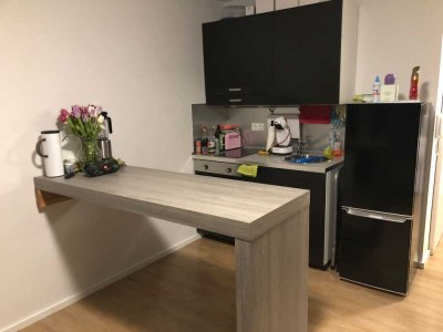KL - Nähe Klinikum, 1 ZKB, Einbauküche, Tageslichtbad mit Dusche, Terrasse
