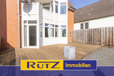 Delmenhorst-Mitte | Schöne 2 Zi.-Wohnung mit Dachterrasse, EBK und Stellplatz