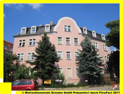 Helle geräumige 3-Raum Wohnung in Cotta mit Badewanne
