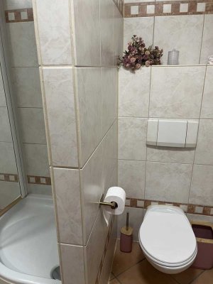 Schöne Anliegerwohnung in Edigheim