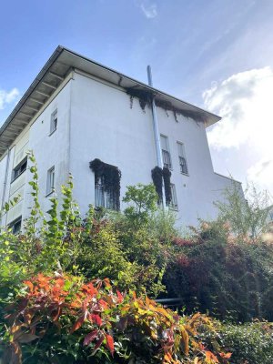 +ein Favorit für schönes Wohnen  2  Zi. Wohnung, gr. Wintergarten, TG - St. u.v.a.  im Stadtzentrum+