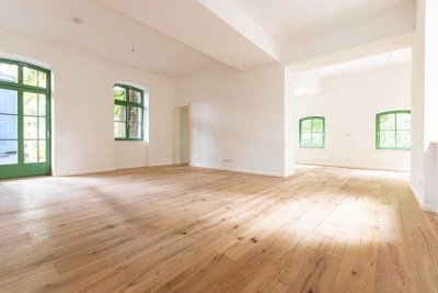 Traumwohnung in Villa mit Wasserblick | 2 Balkone | Tageslichtbad mit Badewanne | Echtholzparkett