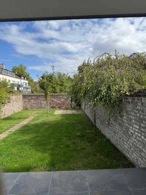 Schöne 3,5-Zimmer-EG-Wohnung mit gehobener Innenausstattung, Terrasse und Garten in Viersen
