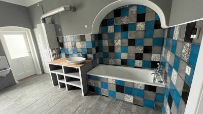 Zentrum, sehr großzügige, stilvolle 4-Zimmer-Whg. m. Wintergarten