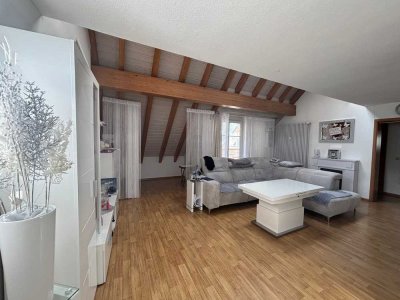 4,5-Zimmer-Dachgeschosswohnung in Steinen mit Dachterrasse