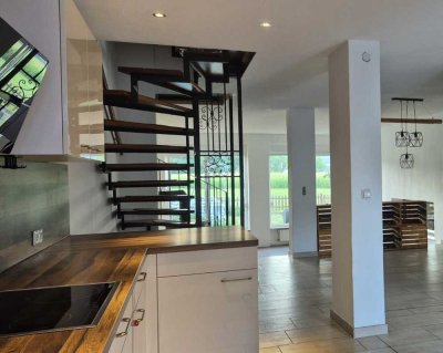 Großzügiges Reihenmittelhaus in ruhiger Sackgasse im Grünen