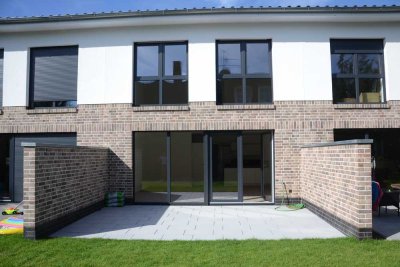 Neuwertiges 4-Zimmer Reihenmittelhaus in Holm