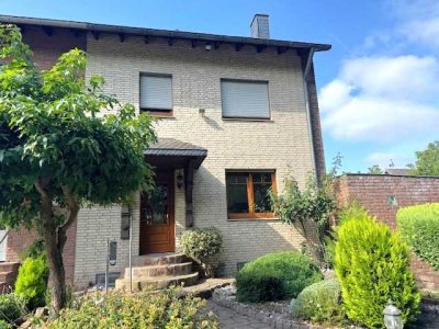 Familienfreundliches Reihenendhaus mit Terrasse, Garten und Garage