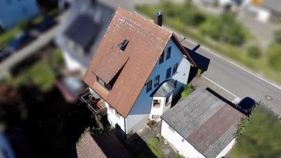 Familientraum mit zwei Garagen in guter Lage!