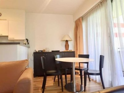 Exklusive, sanierte 2-Raum-Wohnung mit Balkon und Einbauküche in Erfurt