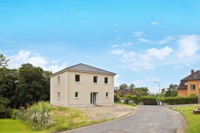 Erstbezug! Schickes Einfamilienhaus - KfW Effizienzhaus 55 - mit großem Grundstück