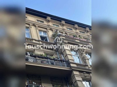 Tauschwohnung: Architectural Loft-Style Apartment with Sunny Balcony