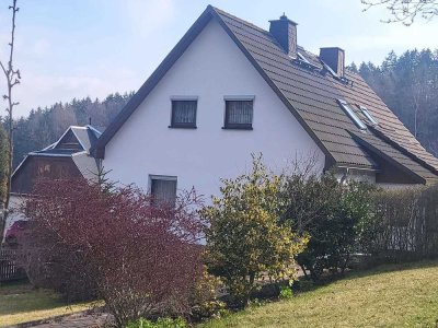 Kleine gemütliche Doppelhaushälfte in toller Lage von Schwarzenberg!