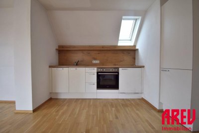 GROSSARTIGE 1 ZIMMERWOHNUNG NAHE DEM WASSERWALD - TOP 02