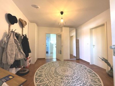 Attraktives Mehrfamilienhaus mit 4 Wohneinheiten, großzügigen 445 m² Wohnfläche, in idyllischer natu