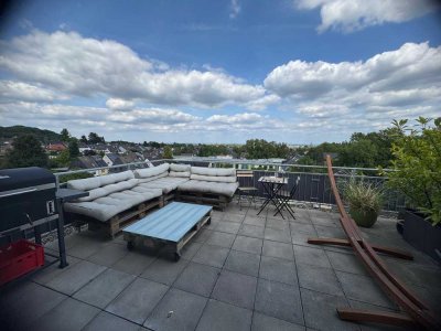 2-Zimmer-Wohnung mit Panorama-Terrasse und Kölnblick