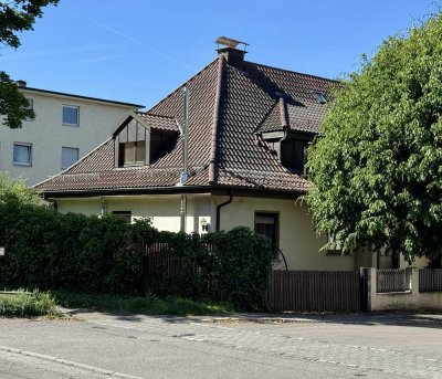 "Haus-im-Haus" in Stuttgart-Obertürkheim - Großzügige  Eigentumswohnung