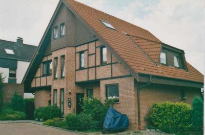 Etagenwohnung / "Haus-im-Haus" über 3 Etagen in gehobener Wohnlage in Schwerte-Holzen