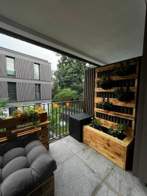 Neuwertige 2-Zimmer-Wohnung im 1. OG mit Balkon in Pfaffenhofen a. d. Ilm!