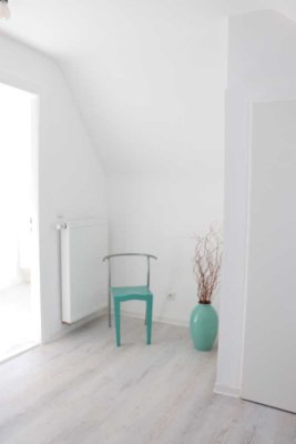 Kleine Dachgeschoßwohnung in Hanau mit Pariser Flair