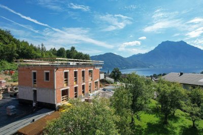 Altmünster: Wohntraum im Salzkammergut mit traumhaftem Seeblick - provisionsfrei!