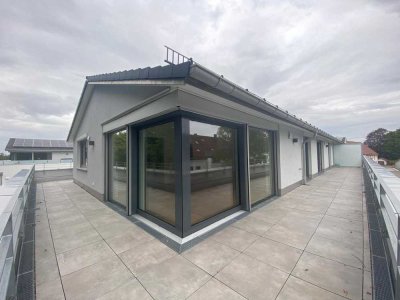 helle, luxuriöse 5,5-Zimmer Dachterrassenwohnung + Küche in Ismaning