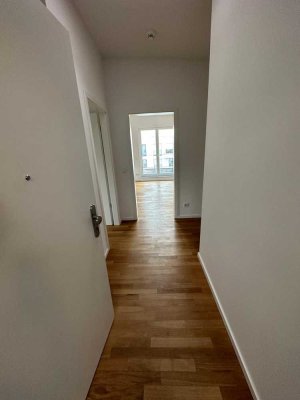 Unbefristeter Vertrag für 3-Zimmer-DG-Wohnung mit EBK