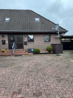 Helle 4-Zimmer-Wohnung mit Balkon in Brokstedt