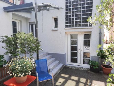 Erstbezug nach Kernsanierung: attraktive 4-Zimmer-Wohnung, zentrumsnah
