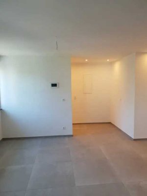 Geschmackvolle, neuwertige 3,5-Zimmer-Wohnung mit gehobener Innenausstattung mit EBK in Gäufelden