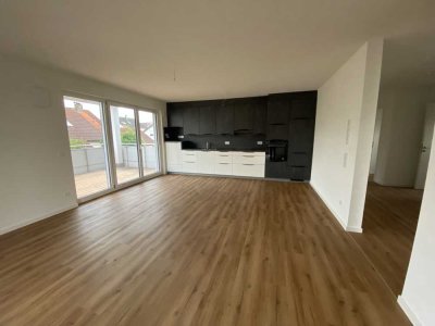 Erstbezug mit Balkon und Einbauküche: Schöne 3-Zimmer-Etagenwohnung mit geh. Innenausstattung (4/4)
