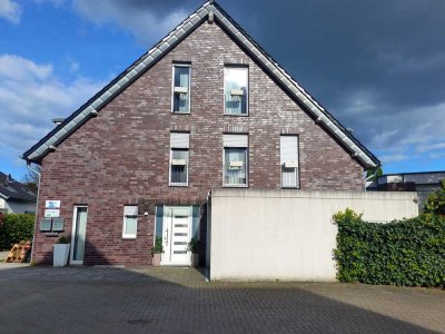 Große Wohlfühloase in ruhiger Lage zwischen Bottrop-Stadtmitte und Fuhlenbrock - provisionsfrei