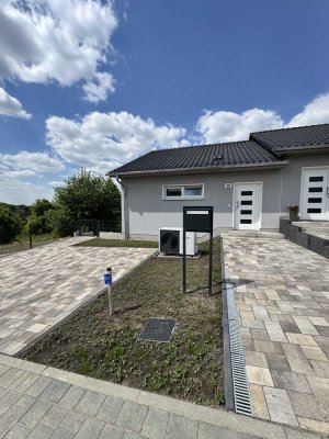 Doppelhaushälfte - Moderner Neubau