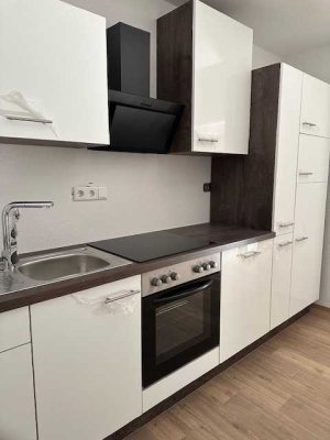 Stilvolle 3-Zimmer-Wohnung mit Balkon und Einbauküche in Paderborn/Elsen