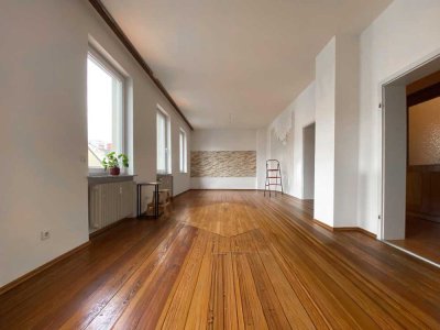 KL - Nähe Altstadt, Maisonette mit 6 ZKB, 2 Bäder, Stellplatz, Balkon
