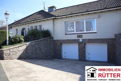 Duisburg Rh.hausen, exkl. Anwesen, 7,5 ZKD2B, ca. 254 m² Wfl, ca. 2.406 m² Gstk, Kamin, Doppelgarage