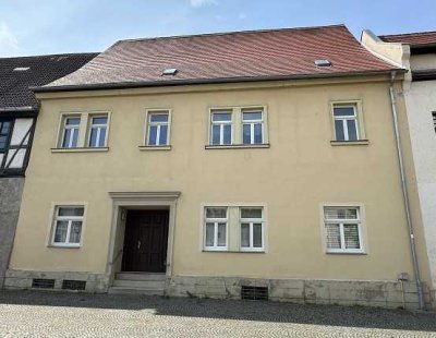 Charmanter Altbau mit Potenzial – Wohnen, Arbeiten & Investieren in Bernburg