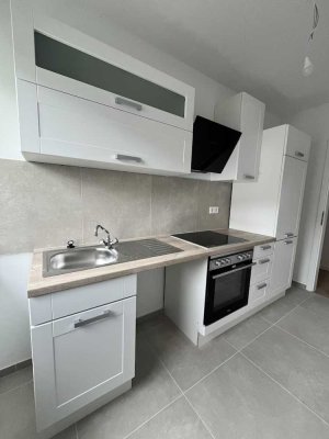 MT an CS 16.10 zum 1.11 Stillvoll sanierte 2 Zimmer Wohnung in Bad Vilbel