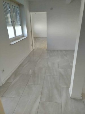 1100 € - 140 m² - 6.0 Zi.