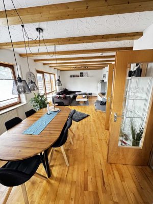 Ansprechende 3,5-Zimmer-Wohnung mit Einbauküche und 2 mögliche Stellplätze in Buchenbach