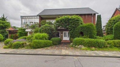 Familienidyll in ruhiger Lage – Großzügiges Einfamilienhaus mit Garten & Balkon