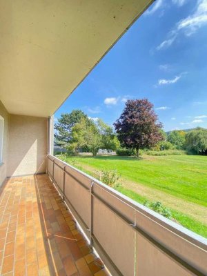 *** Singles oder Paare aufgepaßt!!! Einziehen und Wohlfühlen *** Großer Balkon ***