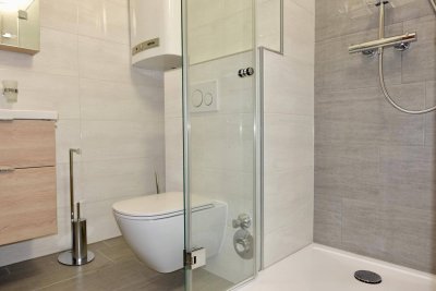 2 Zimmer I Teilsaniert I Hauptbahnhof