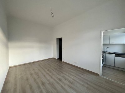 Seltene Gelegenheit!!! 2 Zimmer Wohnung im Rohzustand zu kaufen, selbst fertig zu stellen!! BH14_3